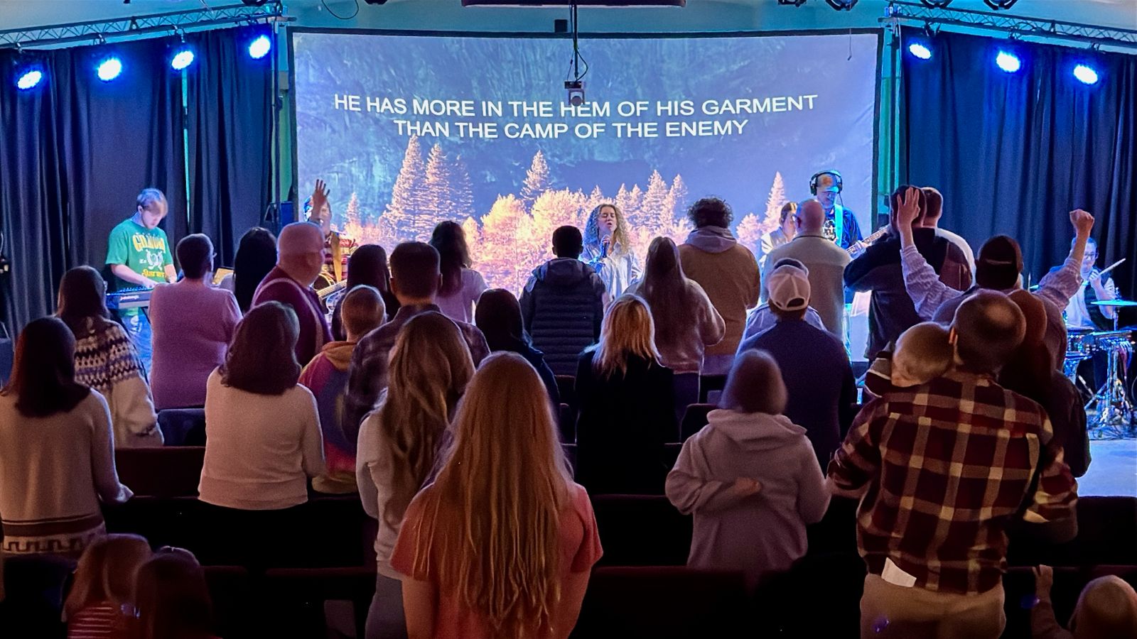 New Testament Church Potsdam worship gathering